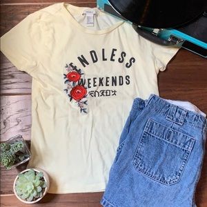 FOREVER 21 GRAPHIC TEE